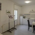 With Parking Space Zuljana, Peljesac - 4573 דירה *