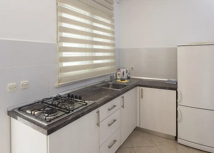 With Parking Space Zuljana, Peljesac - 4573 Apartamento *