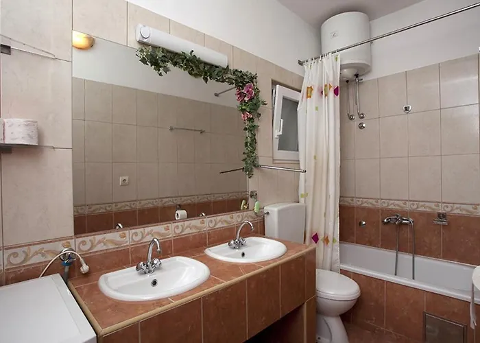 With Parking Space Zuljana, Peljesac - 4573